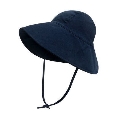 Wide-brimmed hat